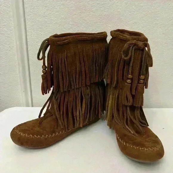 Mossimo Suede Leather Mid Calf Moccasin Boots - Picture 4 of 8